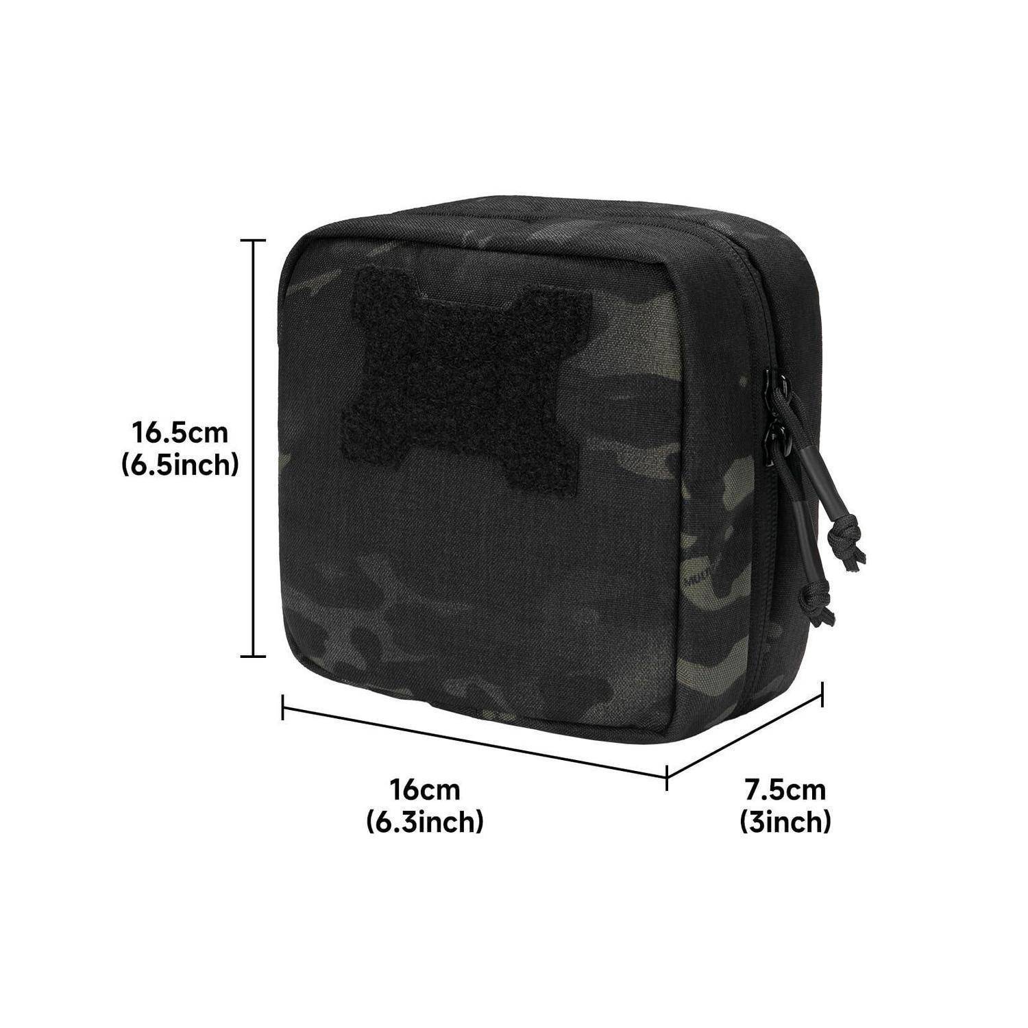 Schwarze Camouflage-Tasche mit Reißverschluss dargestellt mit Abmessungen: 16,5 cm Höhe, 16 cm Breite und 7,5 cm Tiefe.