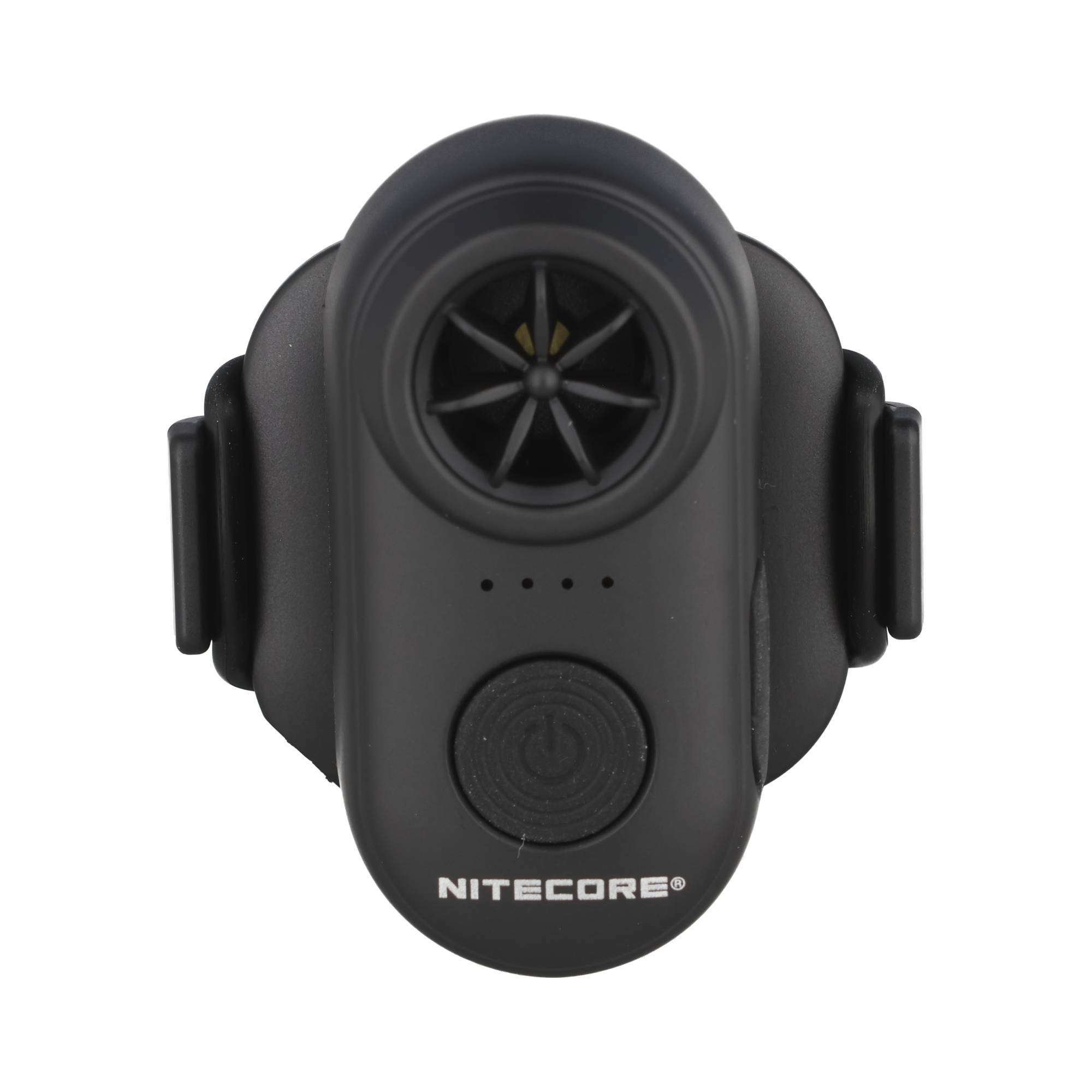 Schwarzes NITECORE Clip-On-Gerät mit lüfterähnlichem Frontlüftungsschlitz, Stromschalter und Batterieanzeigeleuchten, auf weißem Hintergrund dargestellt.