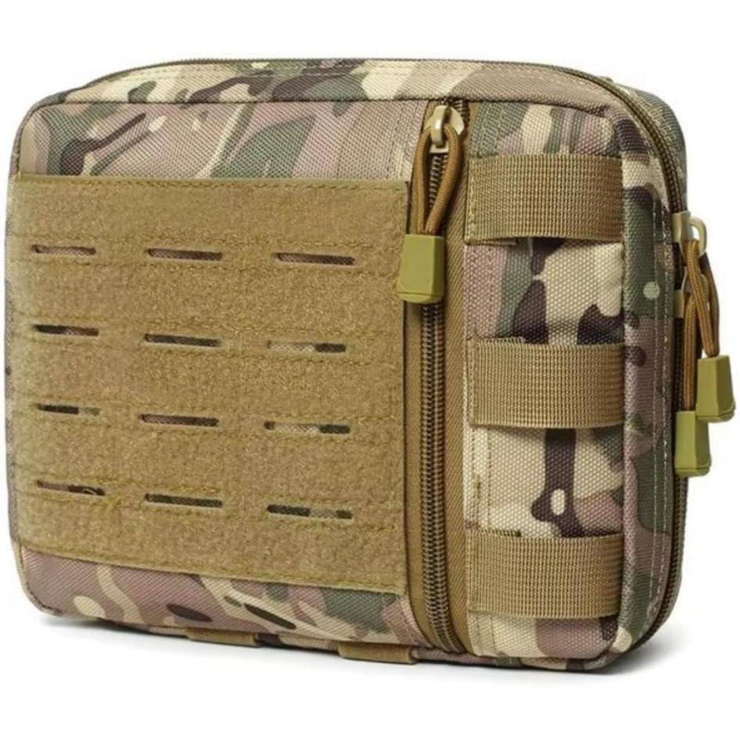 Taktische Camouflage-Reißverschlusstasche mit MOLLE-Riemen und vorderem Klettverschlusspanel, dargestellt auf weißem Hintergrund.