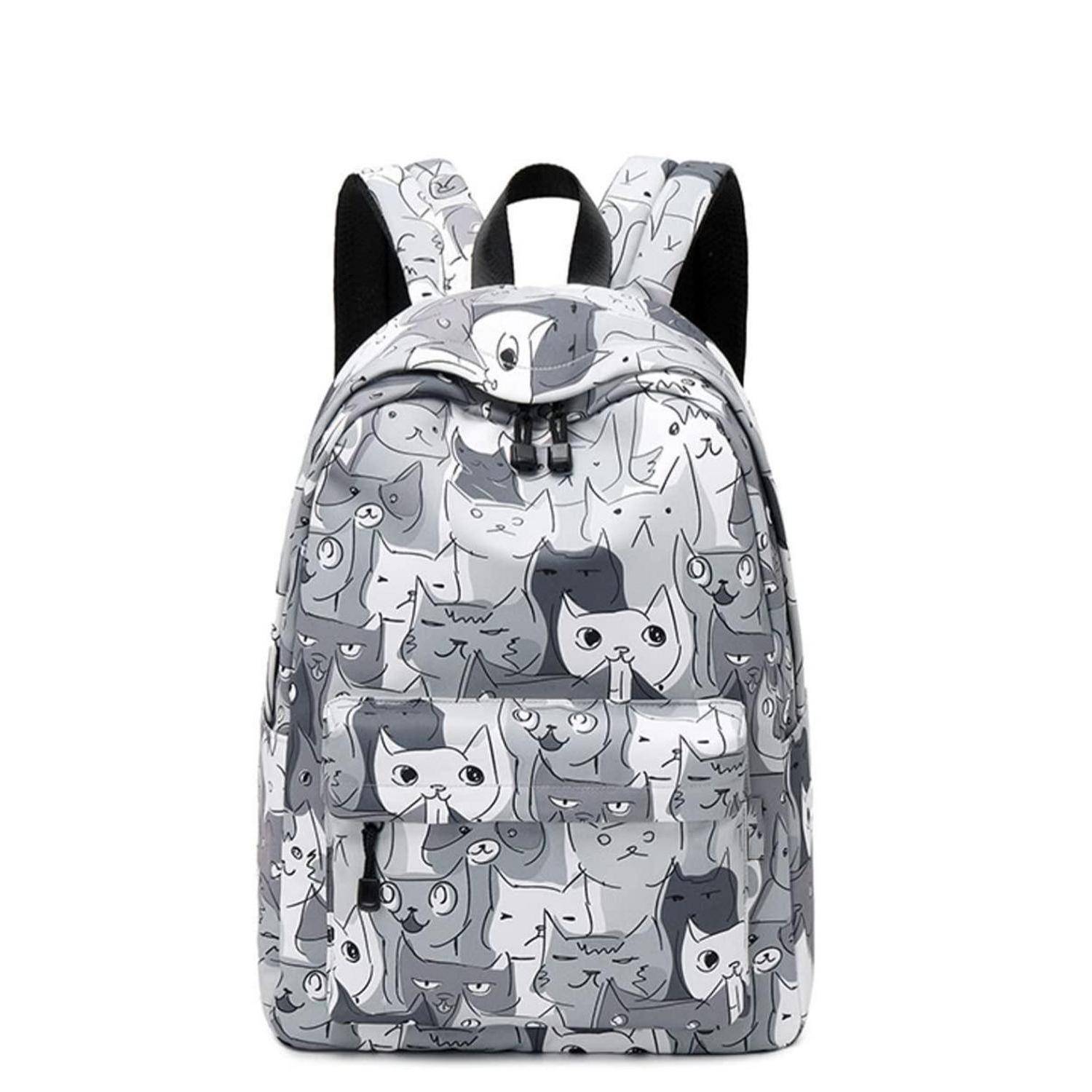 Grauer Rucksack mit wiederholendem Cartoon-Katzenmuster, mit Frontverschlusstasche und Tragegriff, vor weißem Hintergrund dargestellt