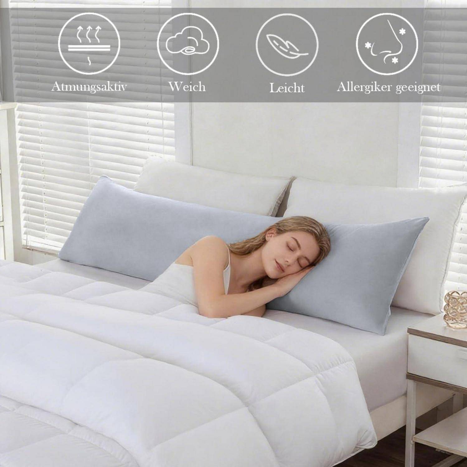 Frau schläft auf einem weißen Bett mit Kissen und Bettdecke; überlagerte Icons und deutscher Text bewerben atmungsaktive, weiche, leichte, allergikerfreundliche Bettwäsche.
