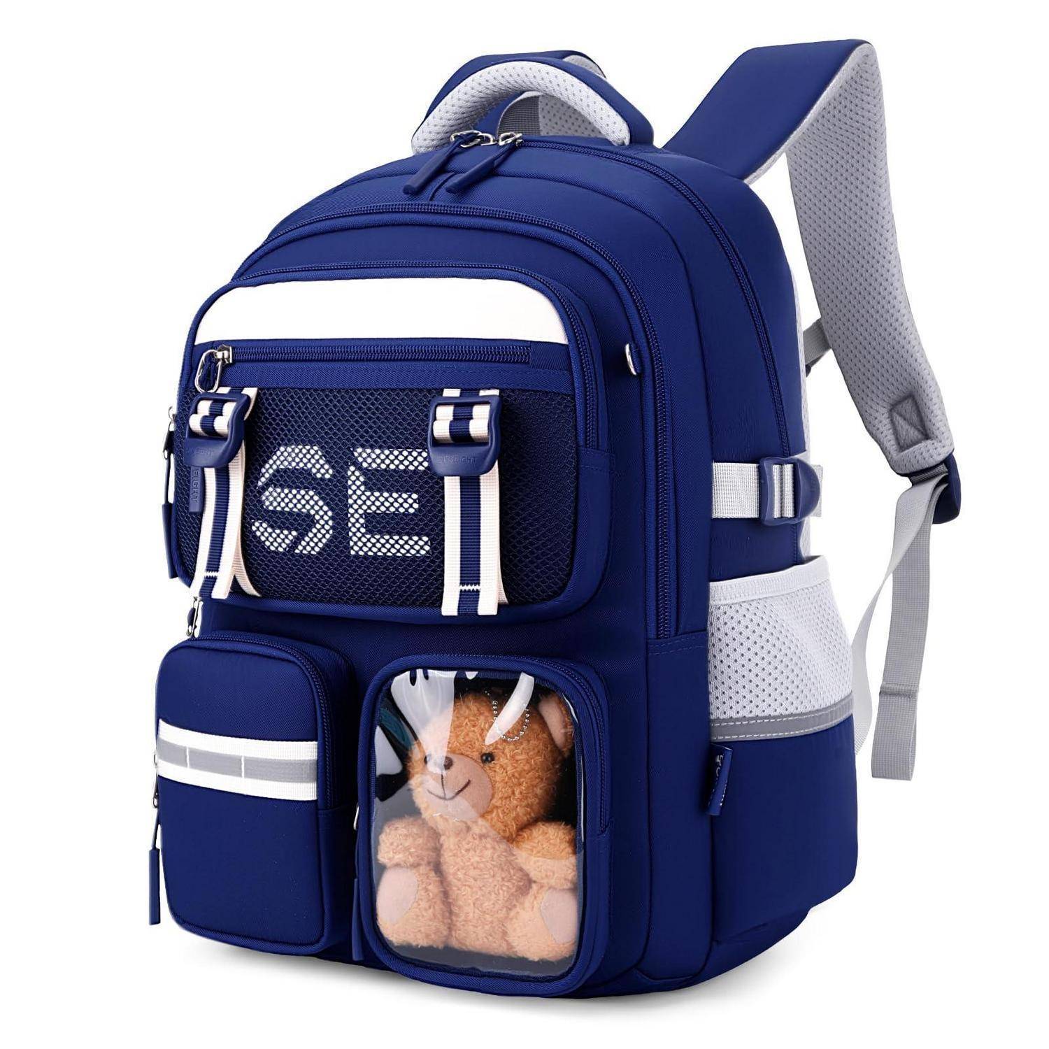Blauer Kinderrucksack mit vorderer Netztasche mit der Aufschrift „SET