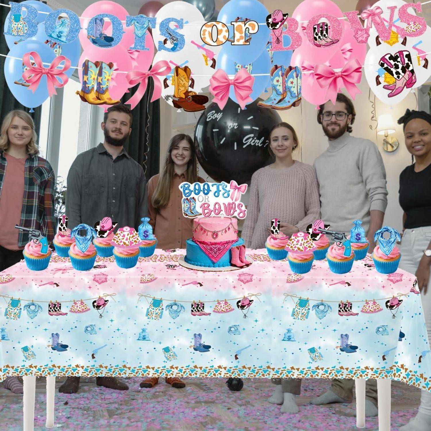 Gruppe posiert hinter einem "Boots or Bows"" Baby-Shower-Desserttisch mit rosa-blauen Cupcakes, Kuchen, Luftballons und einem ""Boy or Girl"" Luftballon.