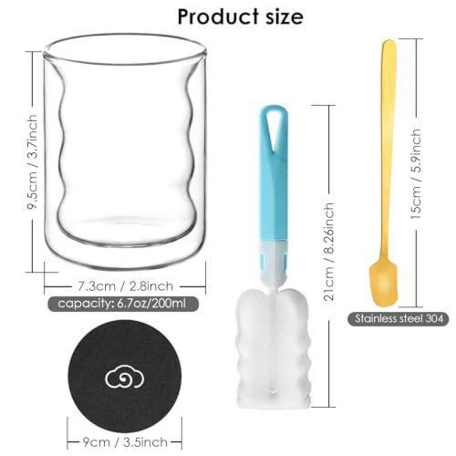 Größendiagramm des Produkts mit einem 200-ml-Glasbecher, einer Silikonreinigungsbürste, einem Edelstahlöffel und einem 9 cm großen Untersetzer mit ihren Abmessungen.