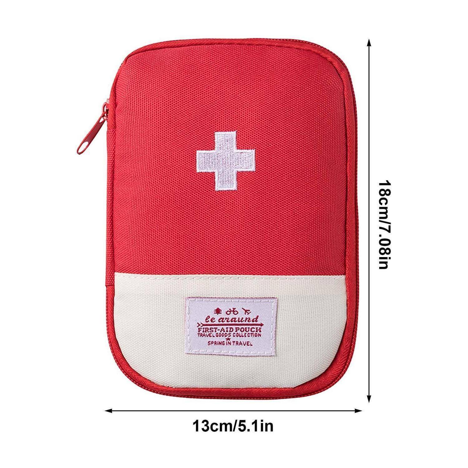 Rote Erste-Hilfe-Tasche mit weißem Kreuz, dargestellt mit Größenpfeilen, die eine Höhe von 18 cm und eine Breite von 13 cm anzeigen.