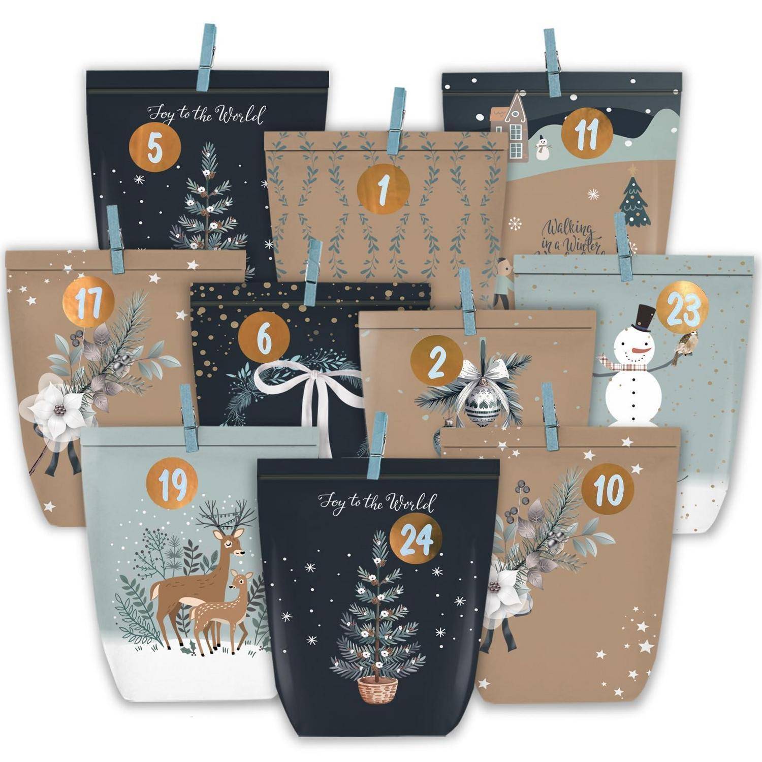 Sortierte weihnachtliche Geschenktüten in einem Adventskalender-Set, nummeriert von 1 bis 24, mit Winterdesigns wie Bäumen, Rentieren, Schneemännern und Verzierungen.