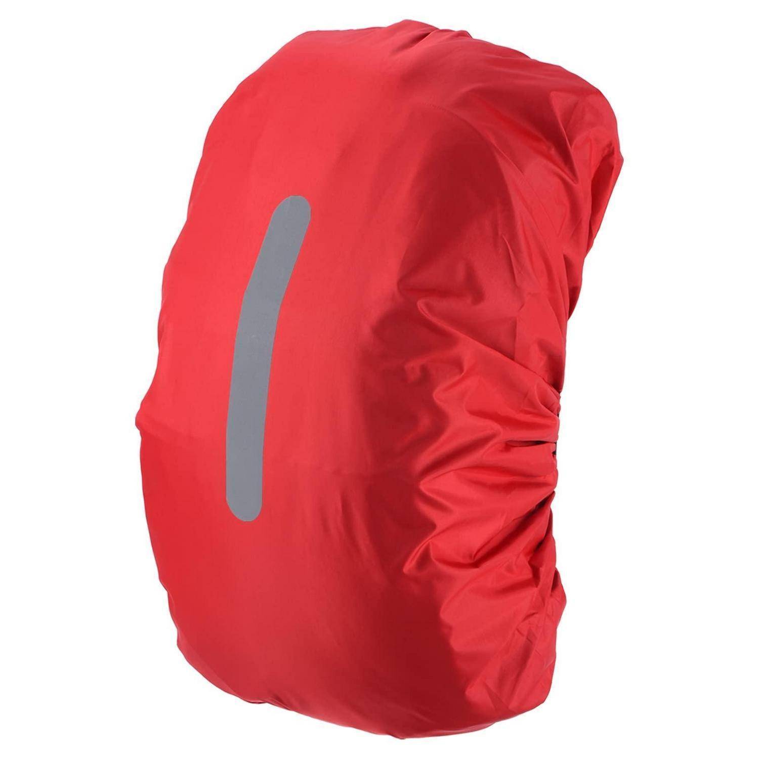 Rote Regenschutzhaube für einen Rucksack, mit einem grauen Reflexstreifen auf der Vorderseite.