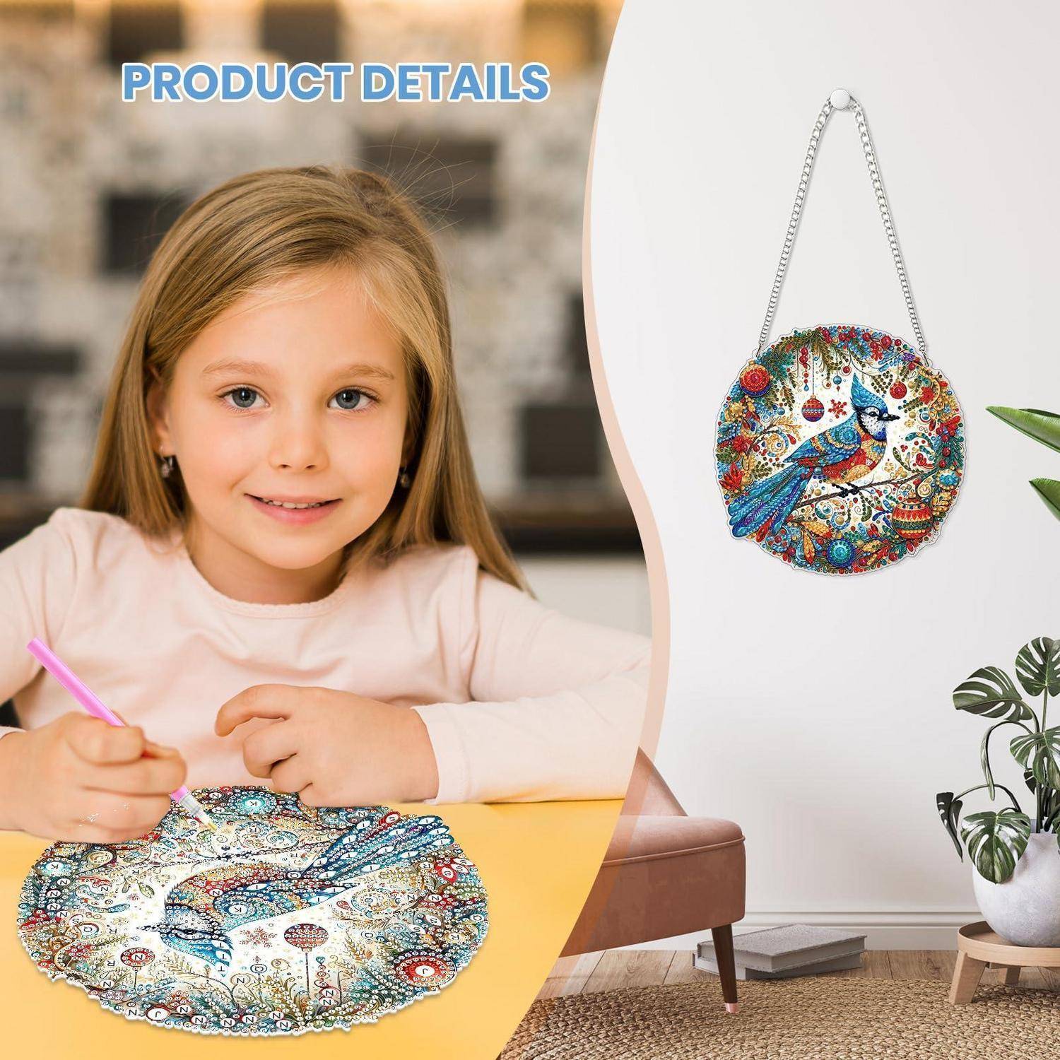 Produktdetailbild zeigt ein Mädchen, das ein Pfauendesign-Handwerk ausmalt, mit der fertigen runden Vogel-Wanddekoration, die an einer Wand hängend angezeigt wird.