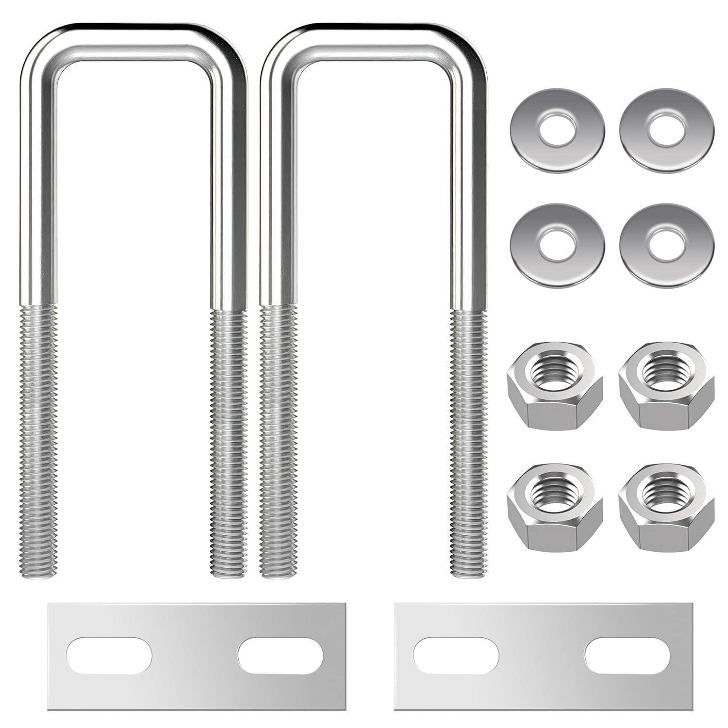 Satz aus vier U-Bolzen mit Unterlegscheiben, Muttern und zwei geschlitzten Metallmontierungsplatten auf weißem Hintergrund.