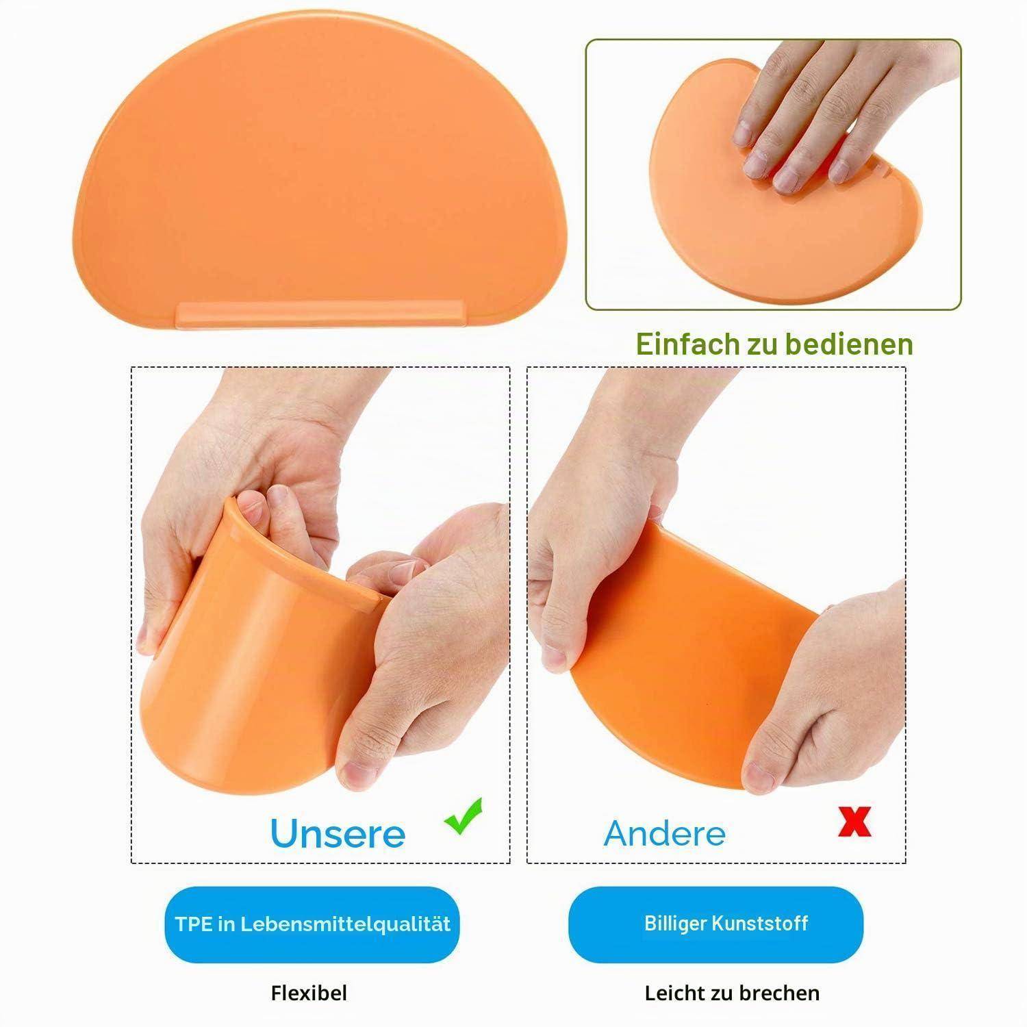 Vergleichsgrafik einer orangefarbenen flexiblen Lebensmittel-TPE-Matte mit der Bezeichnung "Unsere"" gegenüber einer günstigeren Kunststoffmatte mit der Bezeichnung ""Andere""; der Text besagt ""Einfach zu bedienen"", ""Flexibel"" und ""Leicht zu brechen"".