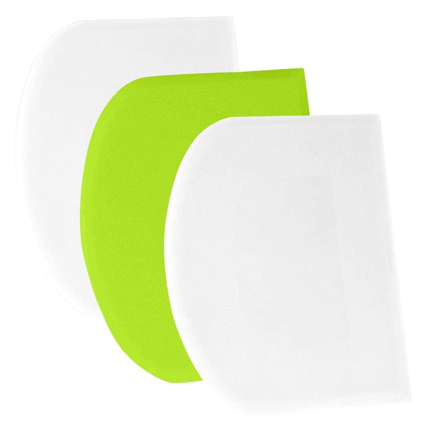 Drei sich überlappende abgerundete weiße quadratische Panels mit einem hellgrünen gekrümmten Panel in der Mitte, die ein gestaffeltes abstraktes Logo bilden.