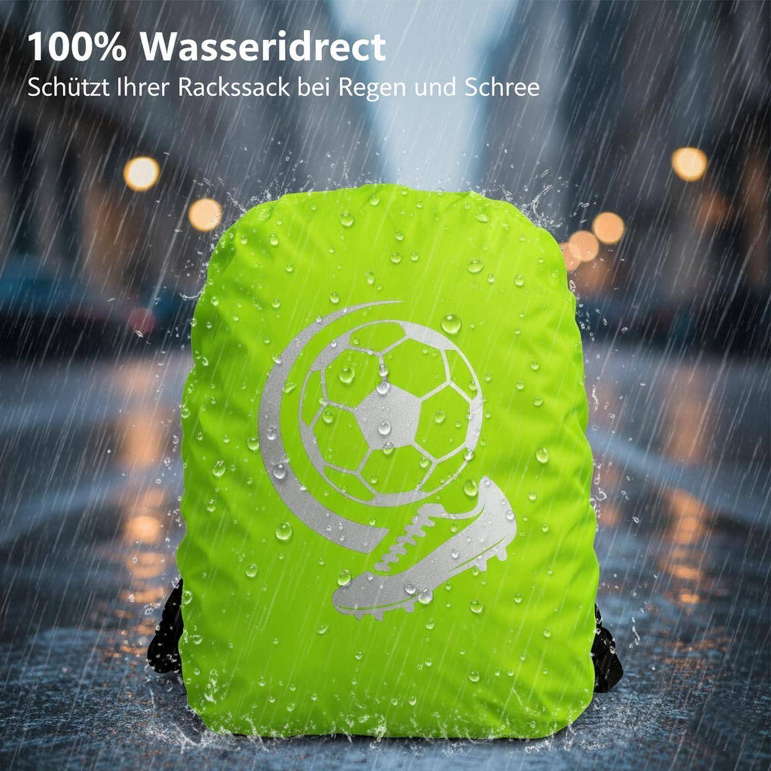 Grüner wasserdichter Rucksackregenschutz bei starkem Regen, mit Text '100% Wasserdicht' und 'Schützt Ihren Rucksack bei Regen und Schnee'.