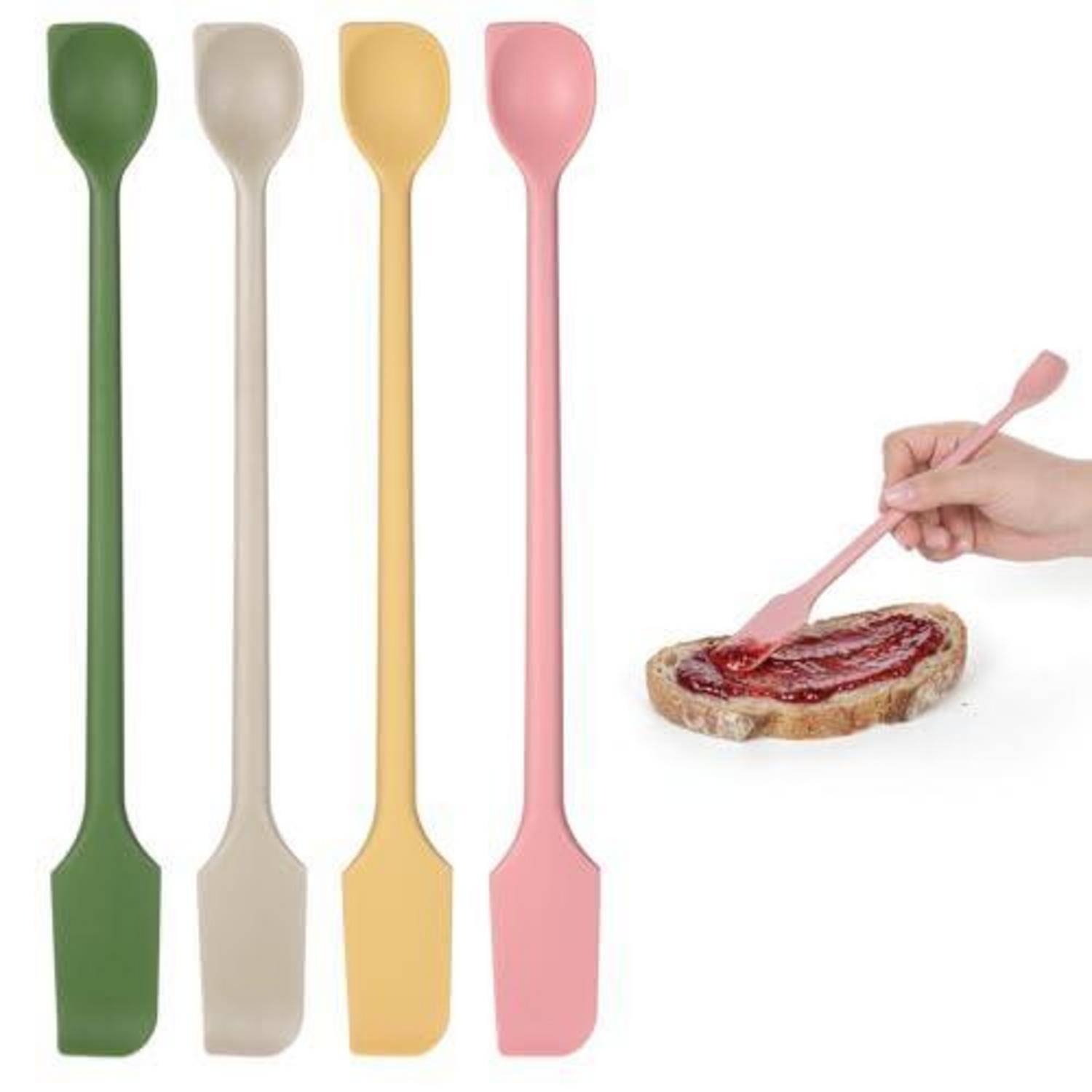 Vier farbenfrohe Silikon-Buttermesser/Streicher, die neben einer Hand gezeigt werden, die Marmelade auf Brot verteilt.
