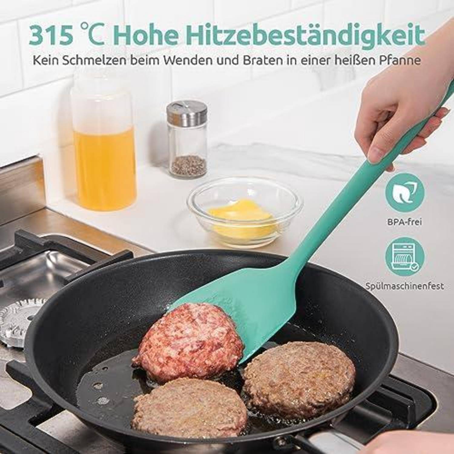 Person wendet Burgerpatties in einer Pfanne mit einem türkisfarbenen Spatel um; deutscher Text sagt „315°C Hitzebeständigkeit