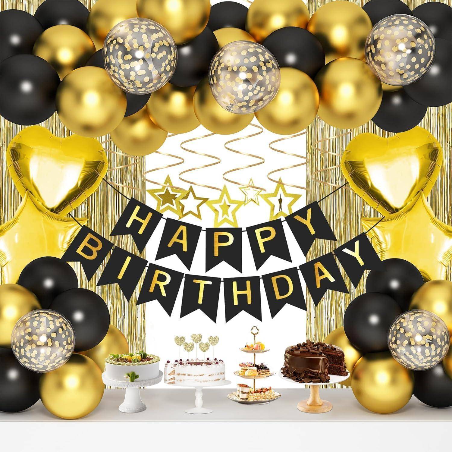 Geburtstagsparty-Kulisse mit gold- und schwarzen Ballons, herzförmigen Ballons, „ALLES GUTE ZUM GEBURTSTAG