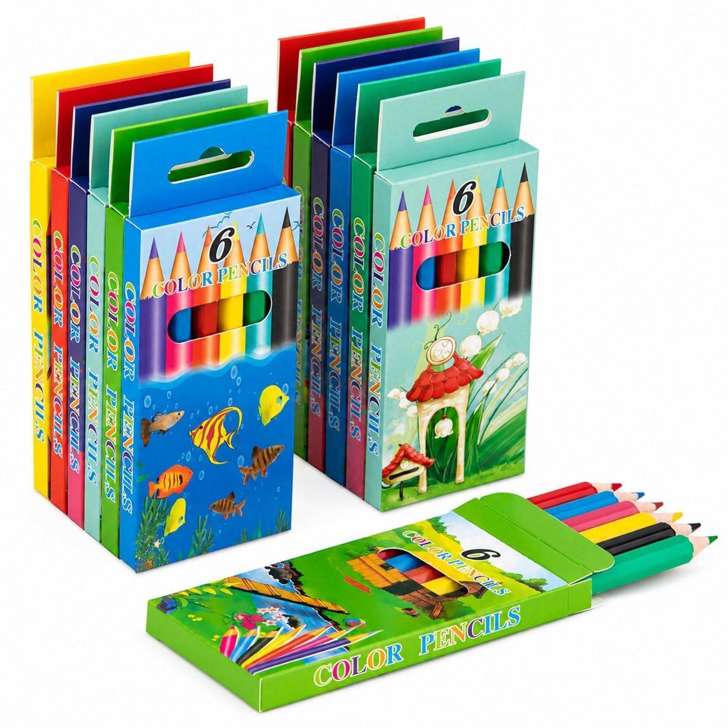 Buntstifte in farbenfrohen Kartonboxen, einschließlich einer grünen geöffneten Packung mit sichtbaren Stiften und zwei aufrechtstehenden 6er-Buntstift-Boxen.
