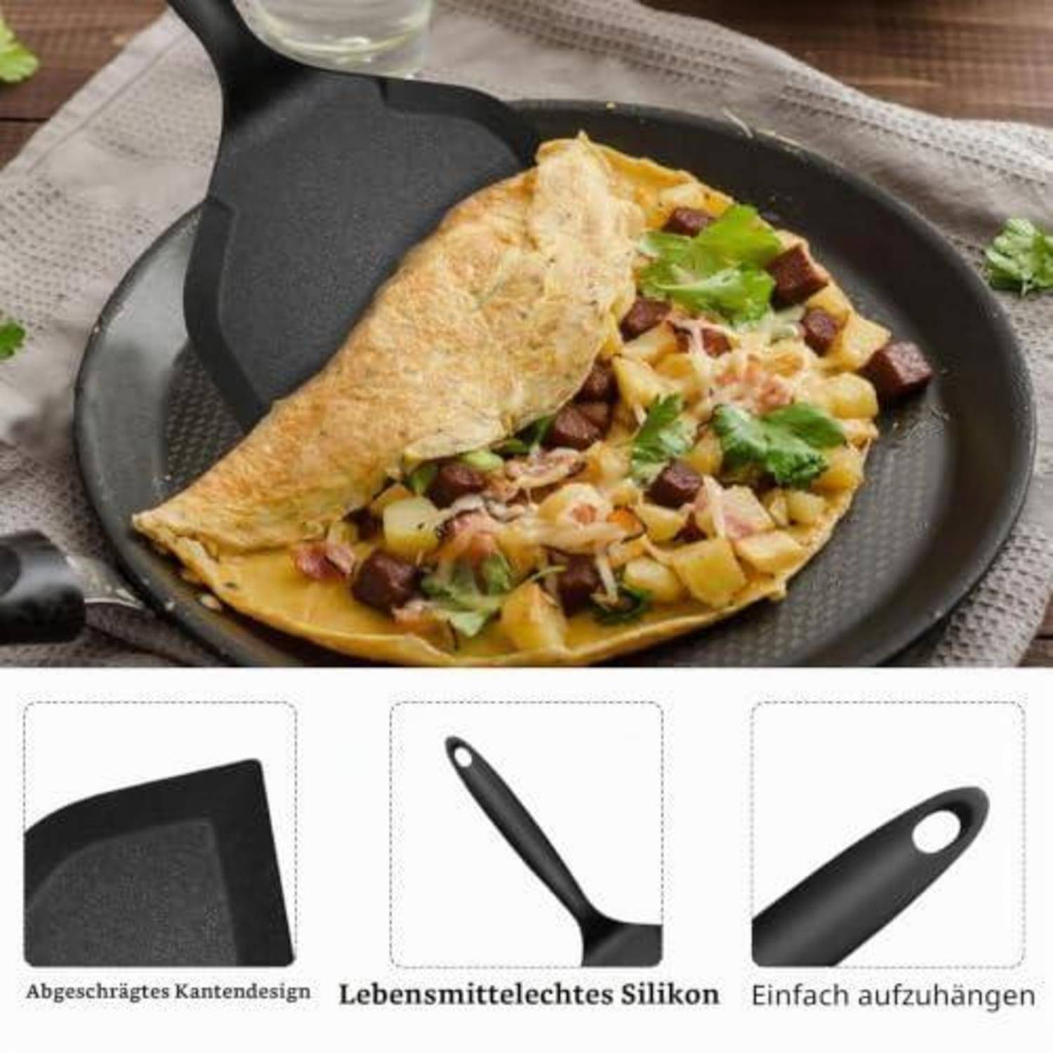 Schwarzer antihaftender Silikonspatel mit abgewinkeltem Rand und Aufhängeloch, neben einem gefüllten Omelett in einer Pfanne gezeigt; deutsche Beschriftungen darunter.