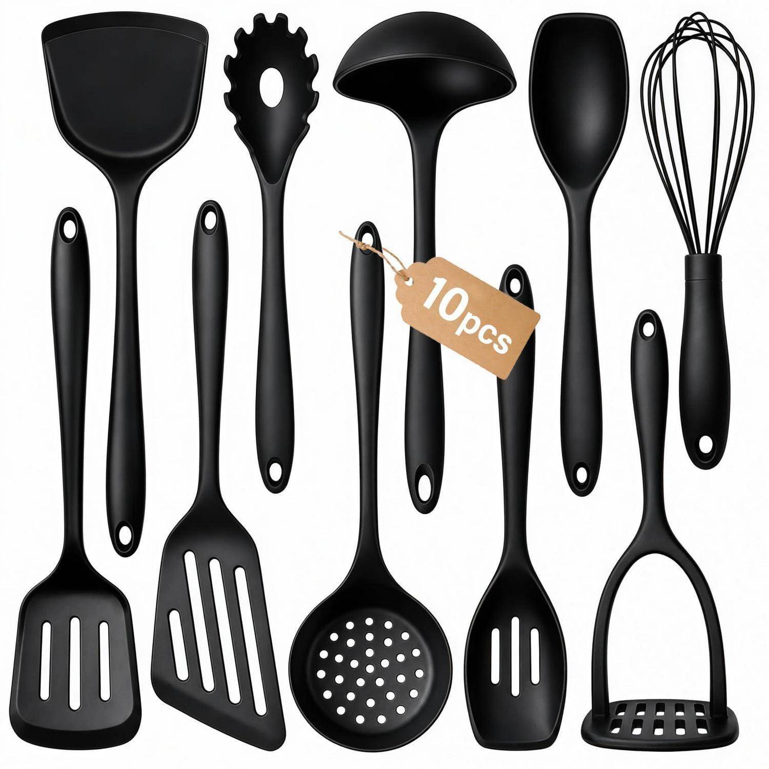Set aus 10 schwarzen Küchenutensilien, einschließlich Spatel, Löffel, Schneebesen und Kartoffelstampfer, gezeigt auf weißem Hintergrund mit einem 