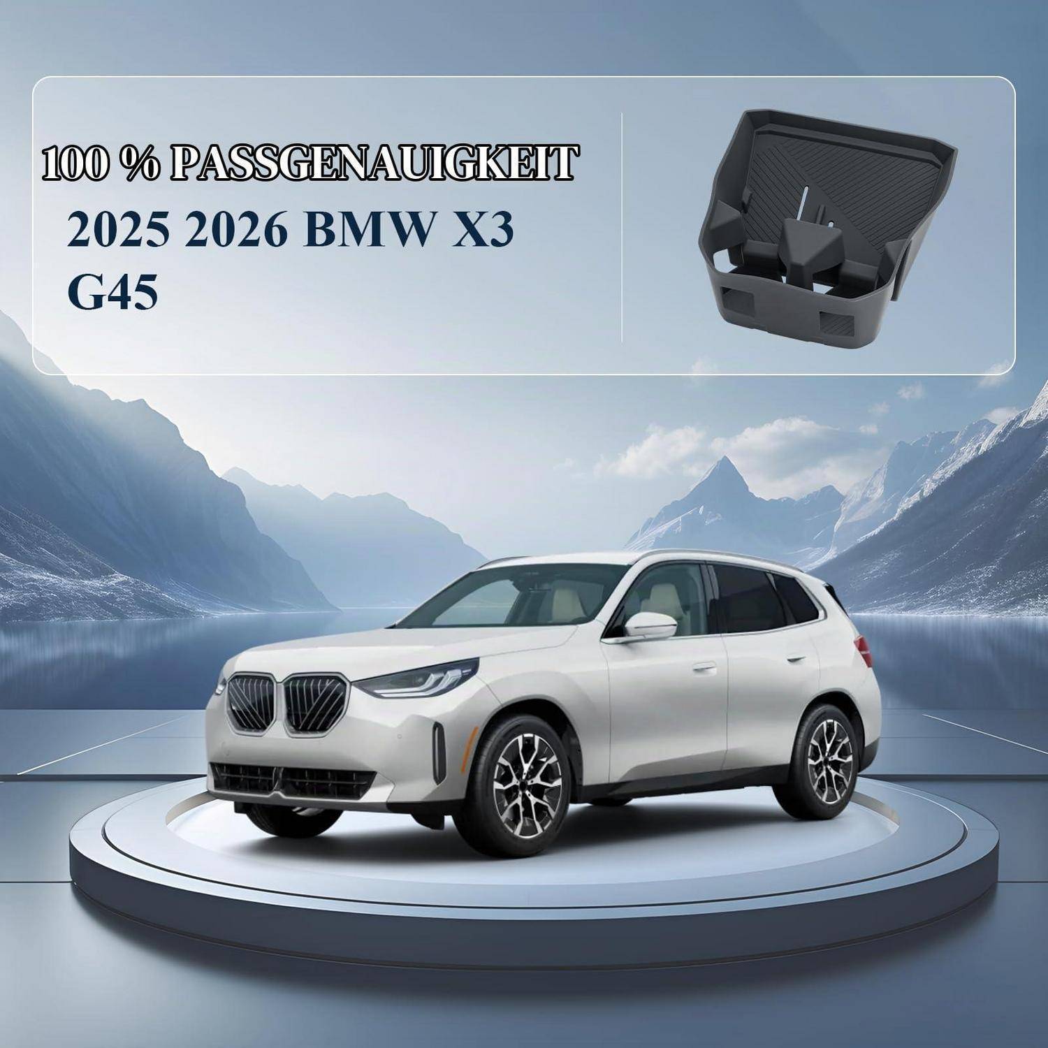 Werbebild eines weißen BMW X3 G45 aus den Jahren 2025-2026 auf einer Anzeigeplatform, mit der Beschriftung „100 % PASSGENAUIGKEIT" und einem kleinen Produktkoffer-Einsatz in der oberen rechten Ecke.