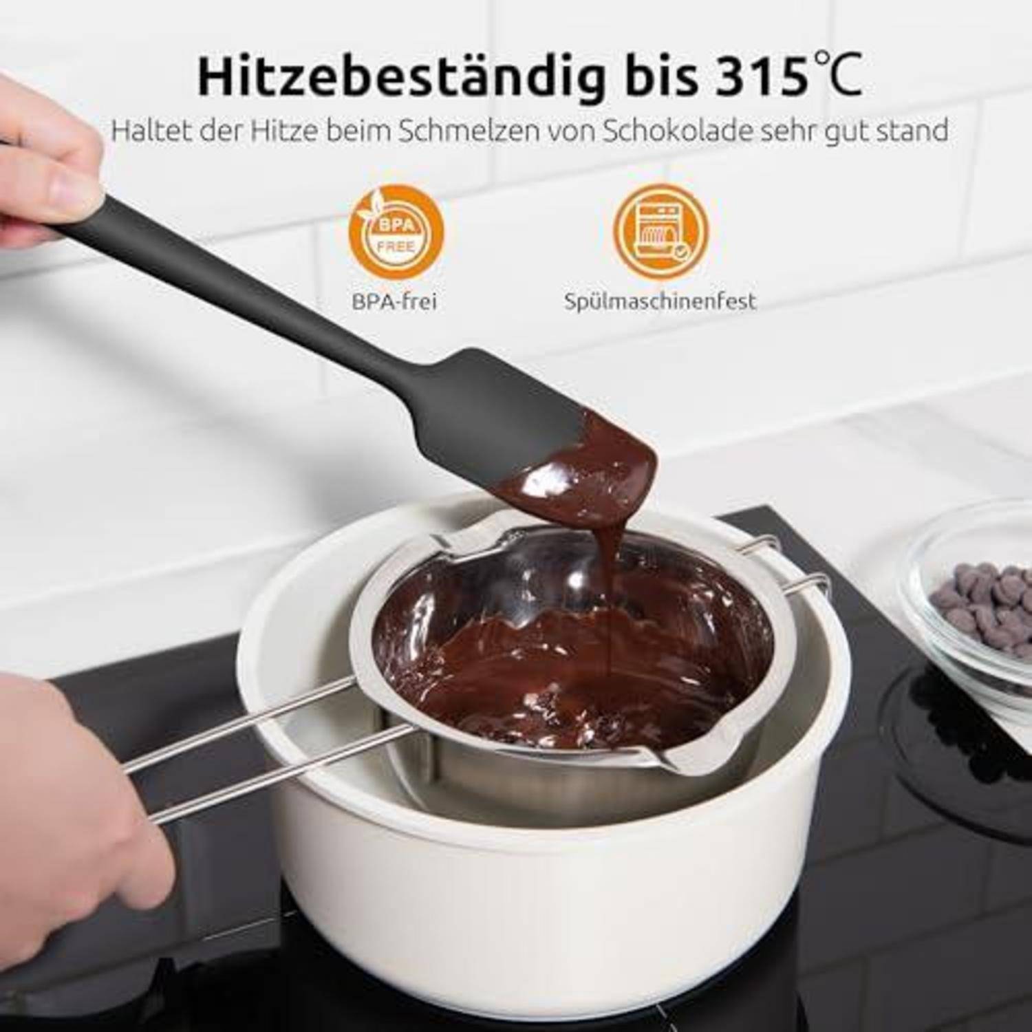 Silikonspatel hebt geschmolzene Schokolade aus einem Wasserbad, mit Text, das hitzebeständig bis 315°C, BPA-frei und spülmaschinenfest angibt.
