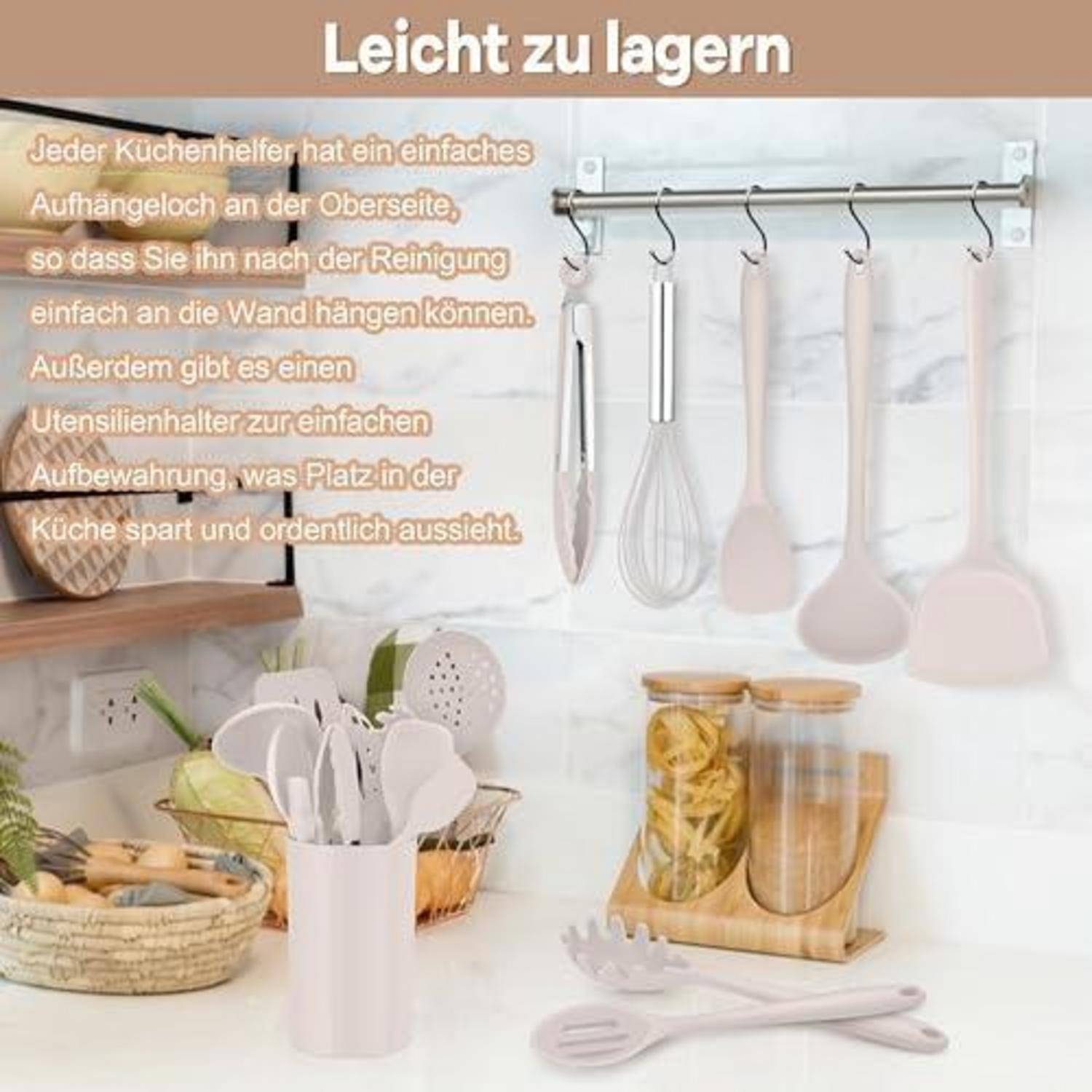 Küchenaufbewahrungsszenario mit an einer Wandleiste aufgehängten Utensilien und einem Utensilien-Behälter auf der Arbeitsplatte, das einfache Aufbewahrung und ordnungsgemäße Organisation veranschaulicht.