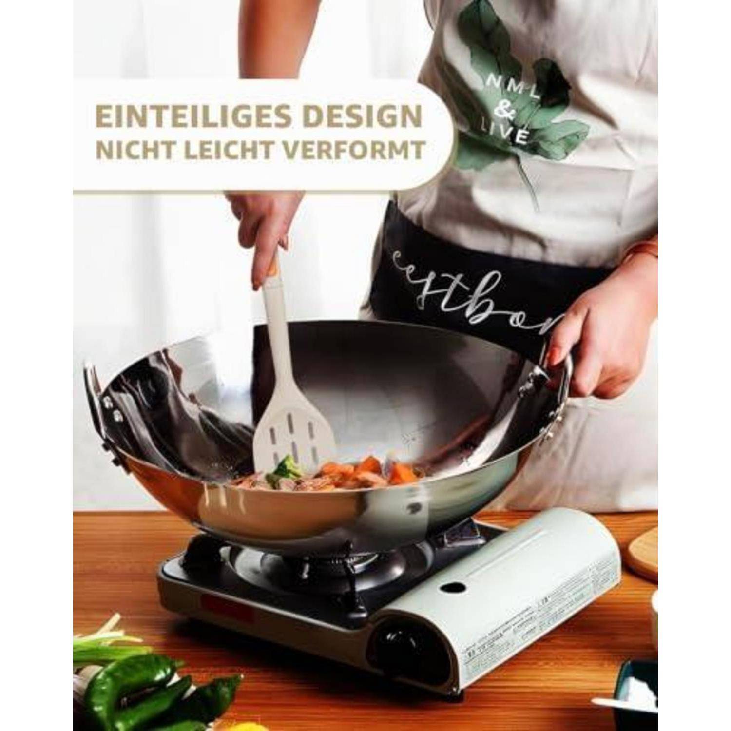 Person rührt Essen in einem Wok auf einem tragbaren Gasofen um; der Text sagt „Einteiliges Design, Nicht leicht verformt