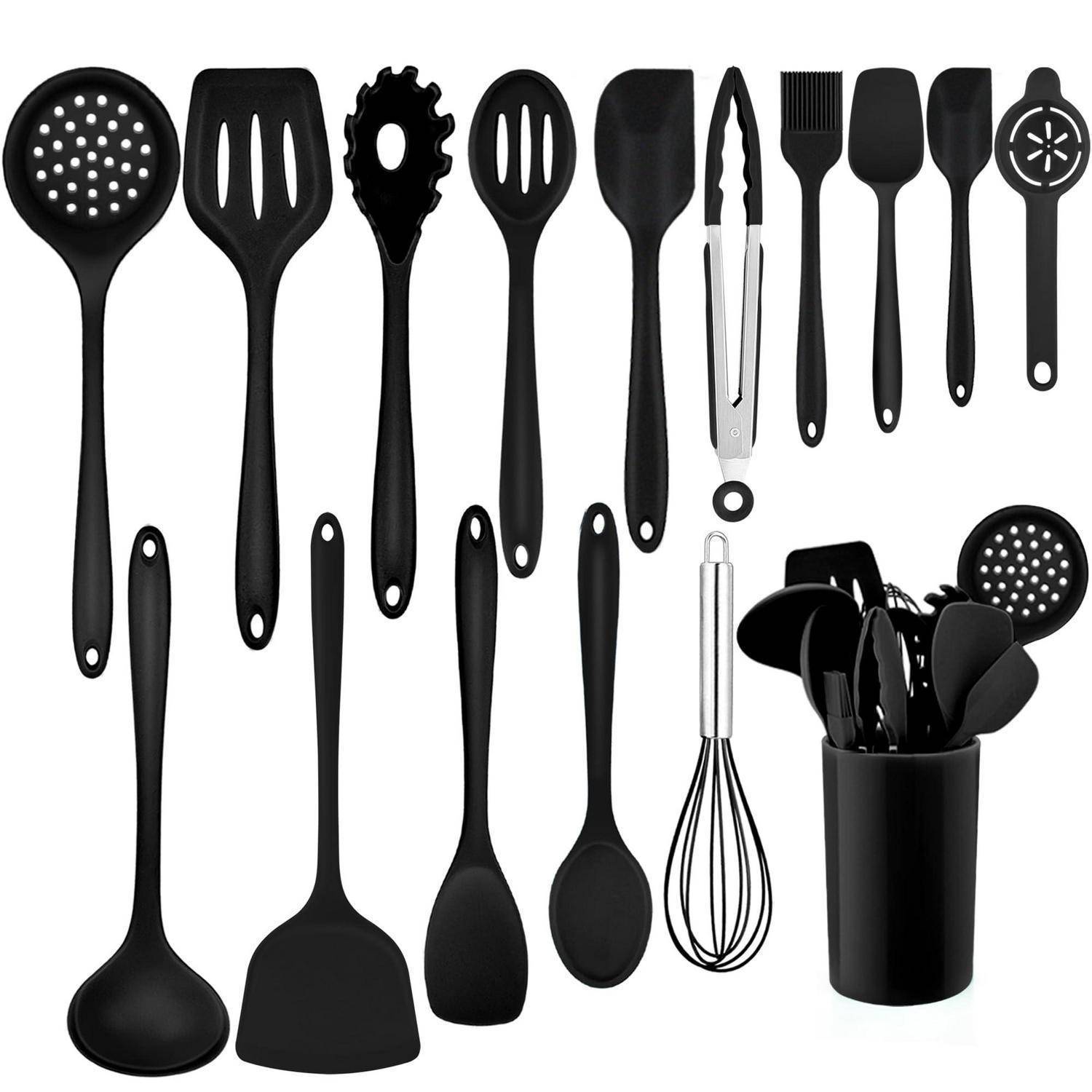 Schwarzes Küchengeräte-Set mit Spatel, Löffeln, Schaumkelle, Zange, Schneebesen und Aufbewahrungsbehälter auf weißem Hintergrund.