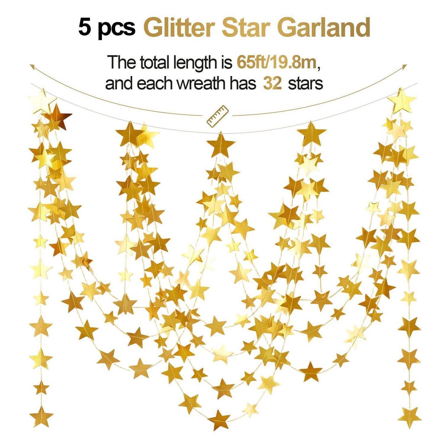 Produktbild von 5 Glitter-Stern-Girlanden; Gesamtlänge 65 ft/19,8 m, mit je 32 Sternen pro Girlande, gezeigt in Gold und Weiß drapiert.