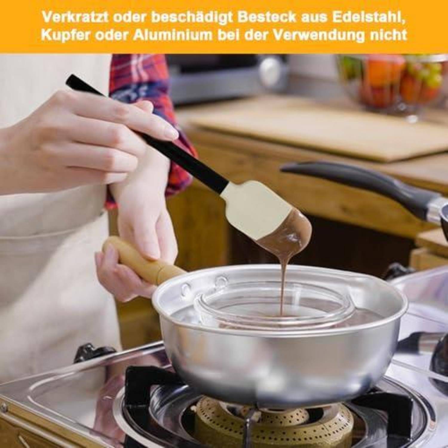 Eine Person rührt geschmolzene Schokolade in einer Edelstahlschüssel über einem Herd um, mit deutschem Text, der warnt, keine zerkratzten oder beschädigten Edelstahl-, Kupfer- oder Aluminiumutensilien zu verwenden.