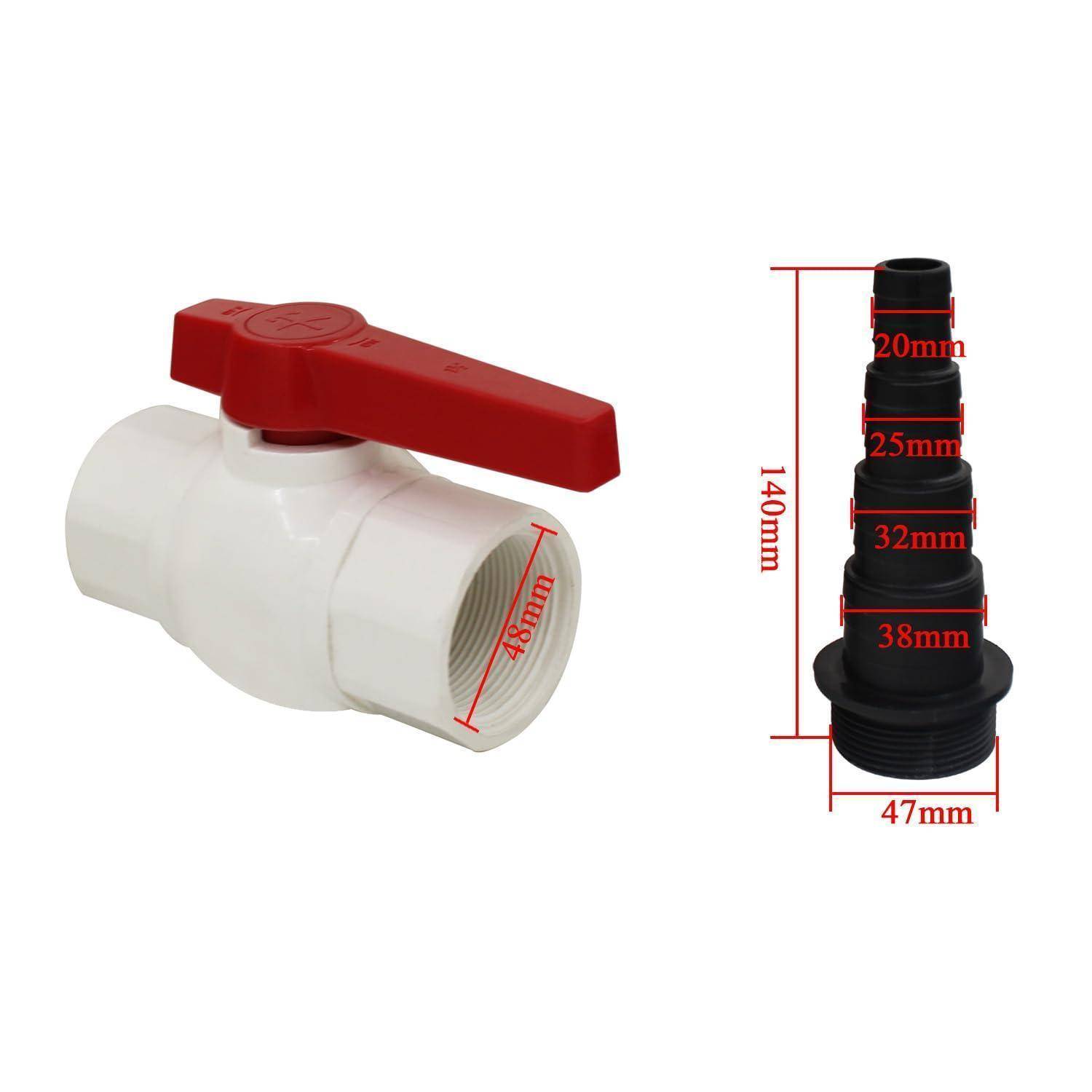 Weißes PVC-Kugelventil mit rotem Hebel, neben einem schwarzen gestuften Schlauchstutzen mit beschrifteten Abmessungen von 140 mm Höhe und 20 mm, 25 mm, 32 mm, 38 mm, 47 mm dargestellt.