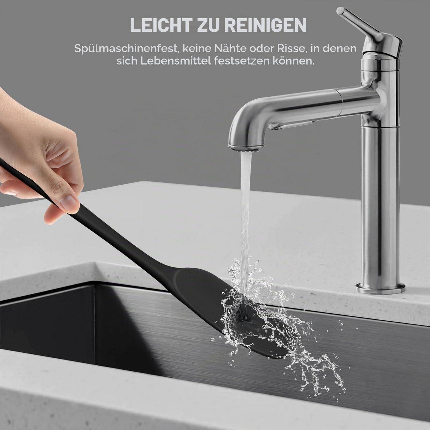 Küchenspüle mit Wasserhahn, der einen schwarzen Löffel abspült; deutscher Text sagt „Leicht zu reinigen
