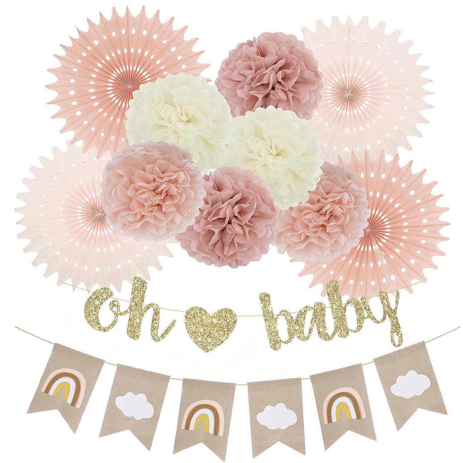 Pastellfarbene Babyparty-Dekoration mit Papierblumen und Rosetten über goldglitzernem „Oh Baby