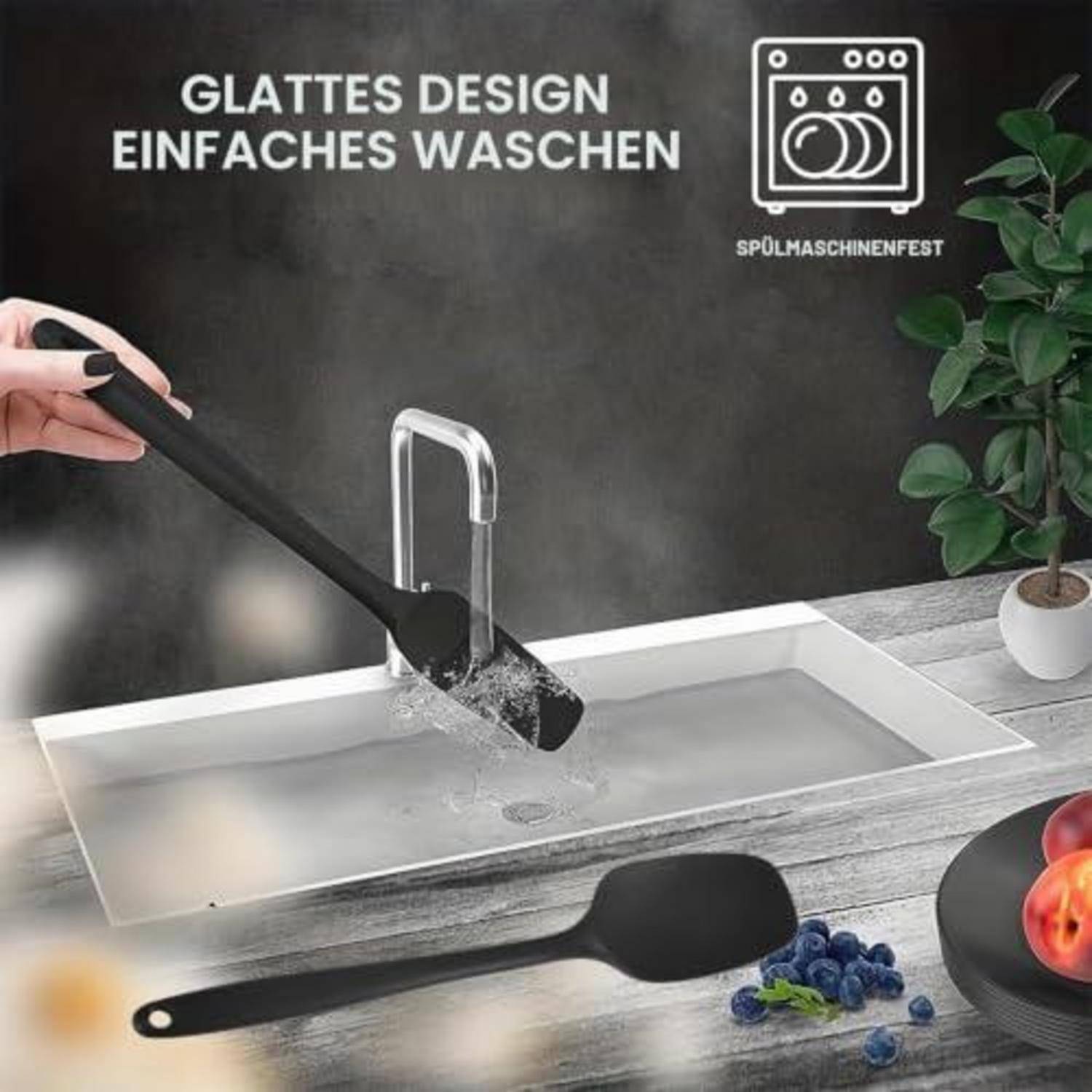 Silikon-Spülspatula und Löffelablage unter fließendem Wasser in einem Spülbecken, zeigt ein glattes Design für einfache Reinigung; der Text lautet „GLATTES DESIGN EINFACHES WASCHEN