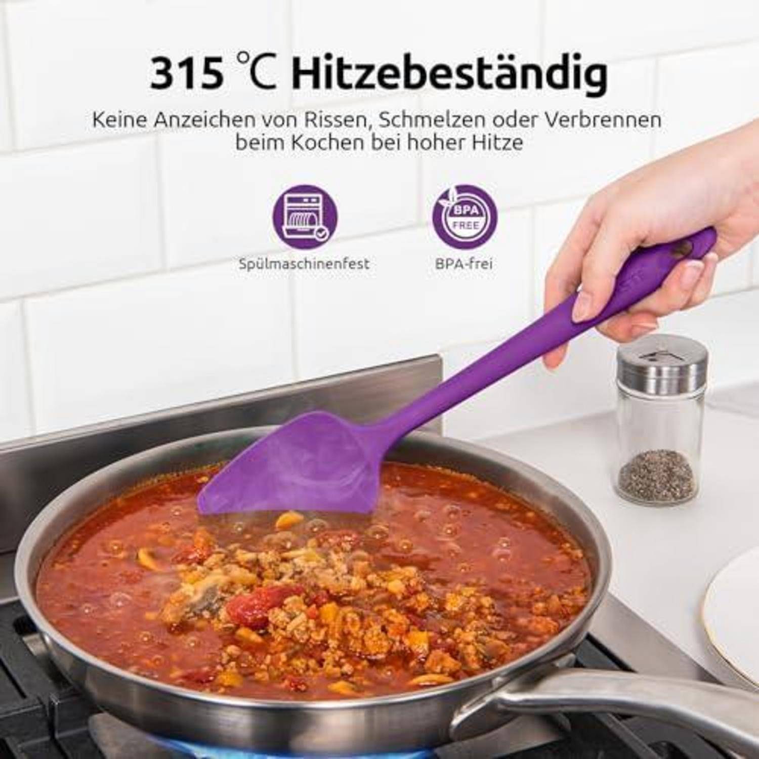 Violetter Spatel rührt Fleischsoße in einer Bratpfanne auf einem Herd um, mit deutschem Text, der besagt „bis 315°C hitzebeständig
