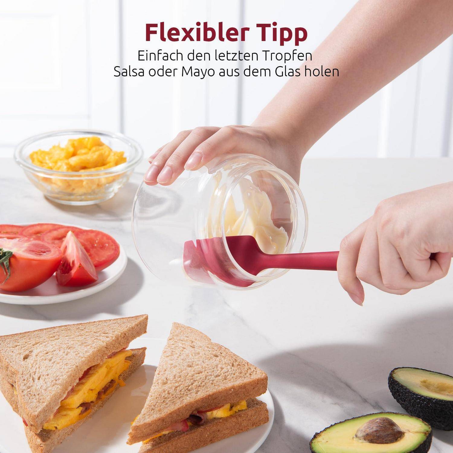 Hände kratzen die letzten Reste Salsa oder Mayo aus einem umgestürzten Glas mit einem Spachtel; der Text lautet „Flexibler Tipp