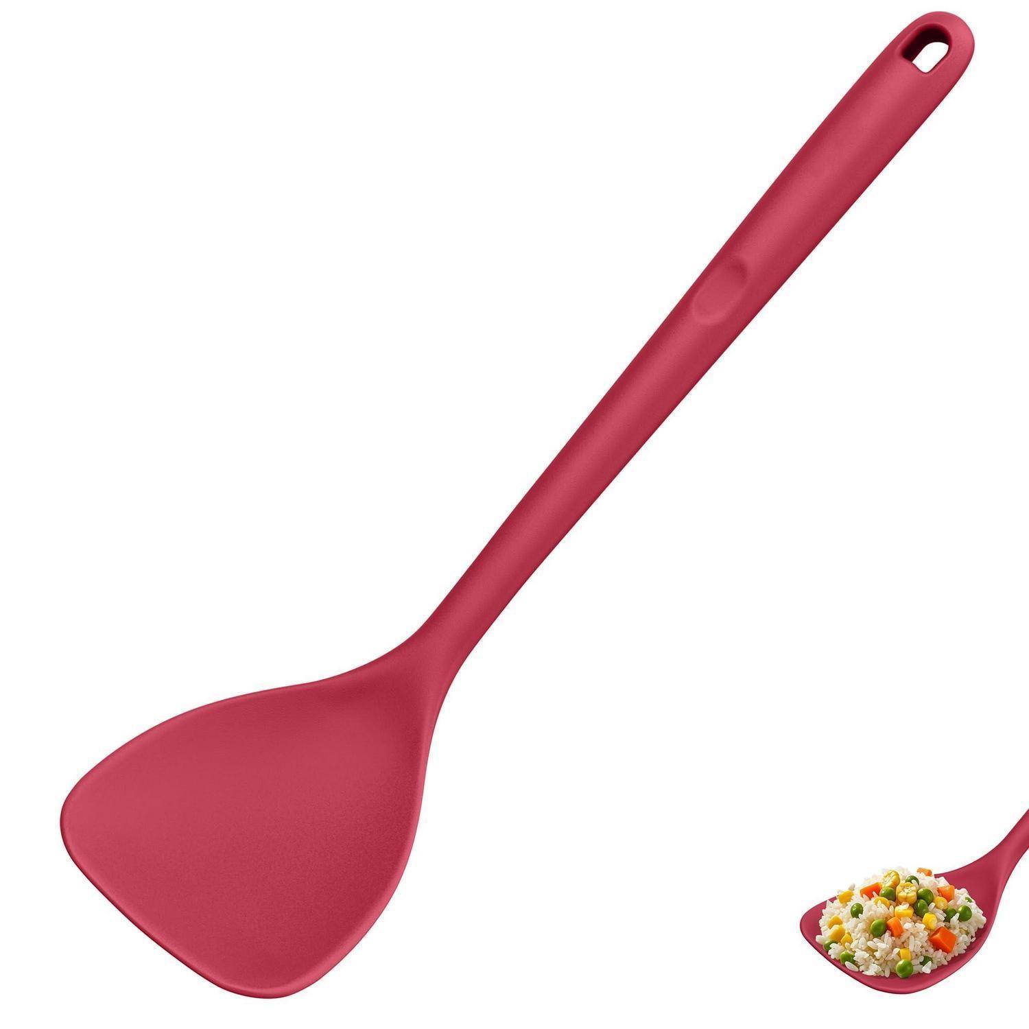 Rosafarbener Silikon-Reislöffel mit langem Griff, dargestellt auf weißem Hintergrund mit einer kleinen Portion Reis auf einem passenden Löffel in der Ecke.