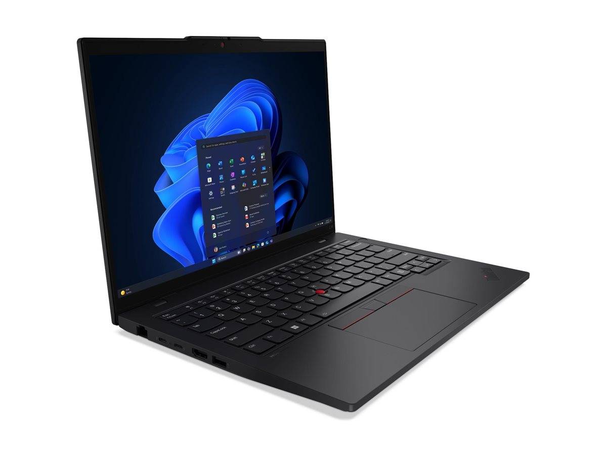 Ein schwarzer Laptop in einem Winkel geöffnet, auf dem die Windows 11-Oberfläche und das Startmenü angezeigt werden.