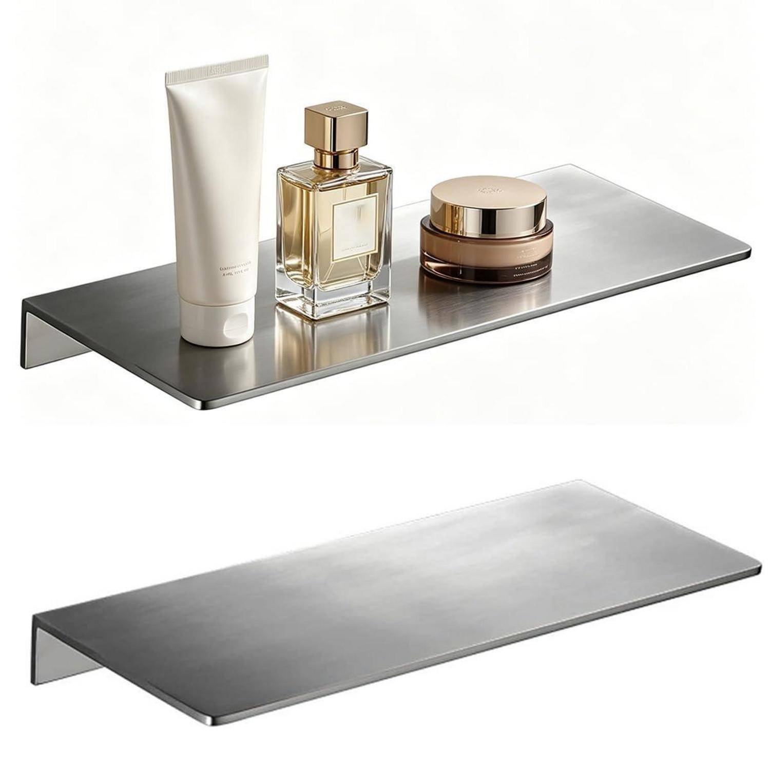 Metallisches Schweberegal mit Toilettenartikeln, darunter eine Creme-Tube, eine Parfümflasche und ein rundes Glas; das untere Bild zeigt das leere Regal.