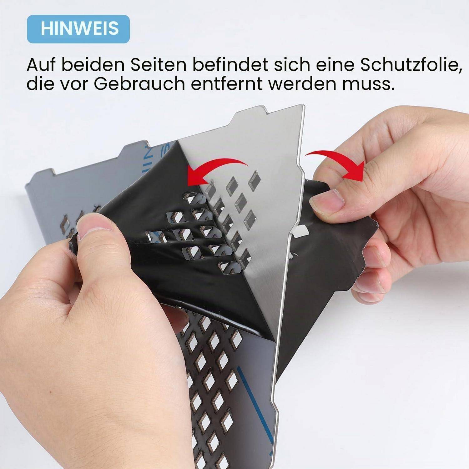 Hände entfernen Schutzfolie von beiden Seiten eines Metallgitters; deutsche Notiz besagt, dass die Folie vor Gebrauch entfernt werden muss.