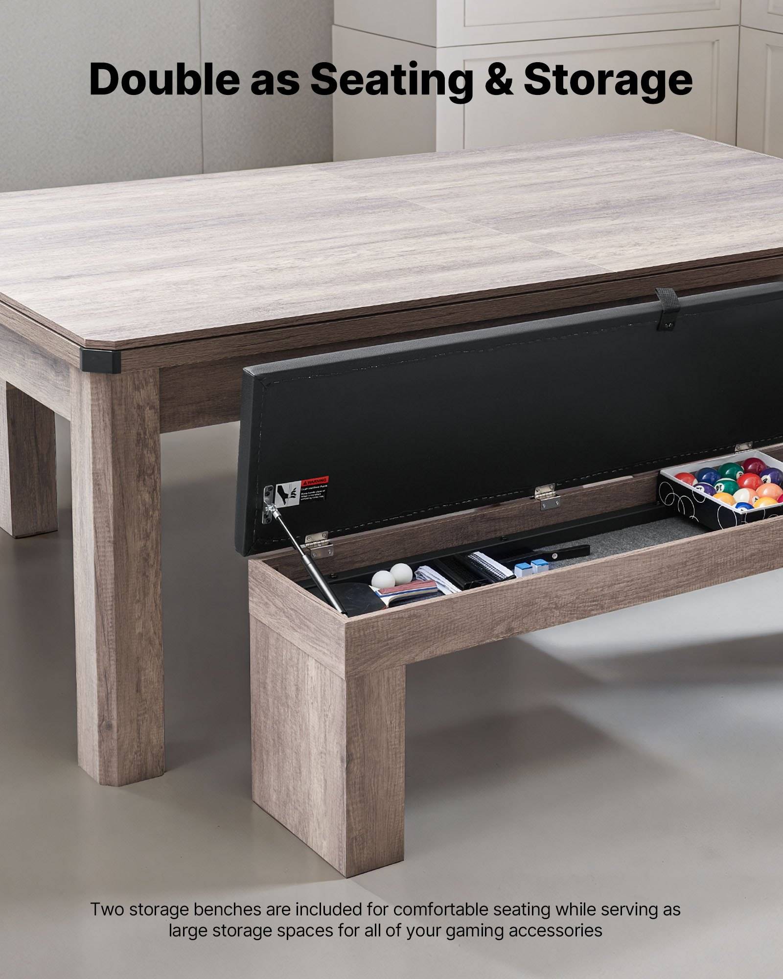 Umwandelbarer Esstisch mit Sitzbankablage für Spielzubehör; der Text sagt „Funktioniert als Sitzplatz und Stauraum" und bemerkt, dass zwei Sitzbänke mit Stauraum enthalten sind.
