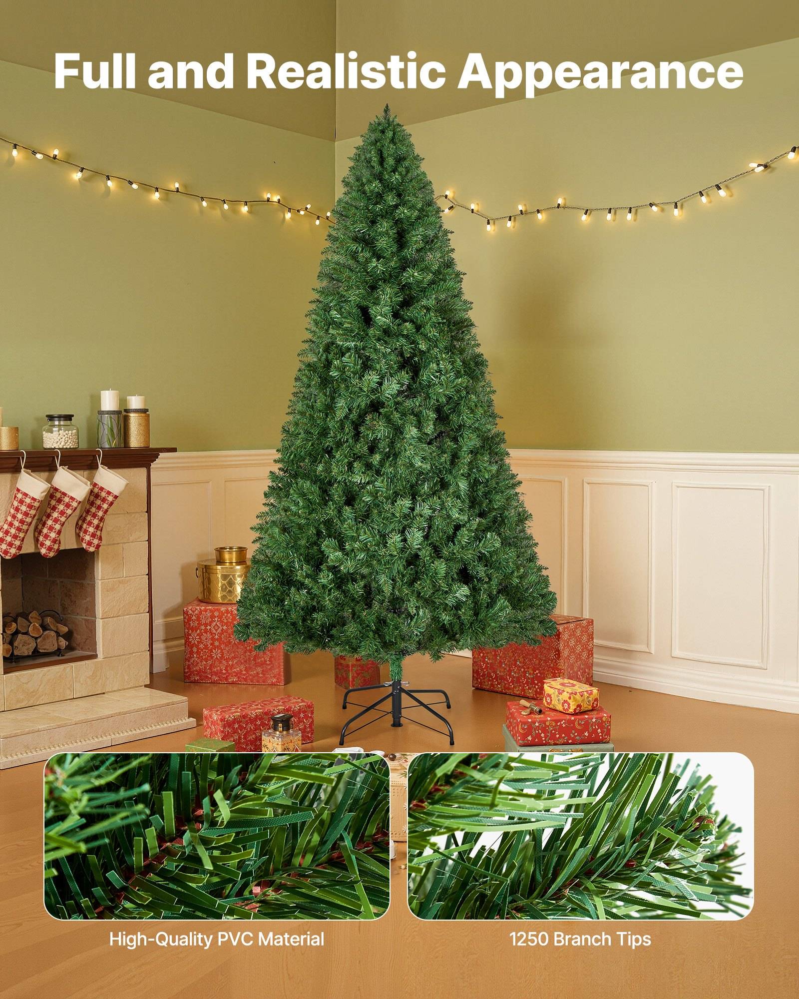 Künstlicher Weihnachtsbaum in einem dekorierten Wohnzimmer, beschriftet mit „Vollständiges und realistisches Aussehen", mit Hinweisen auf „hochwertigem PVC-Material"" und „1250 Astspitzen"".