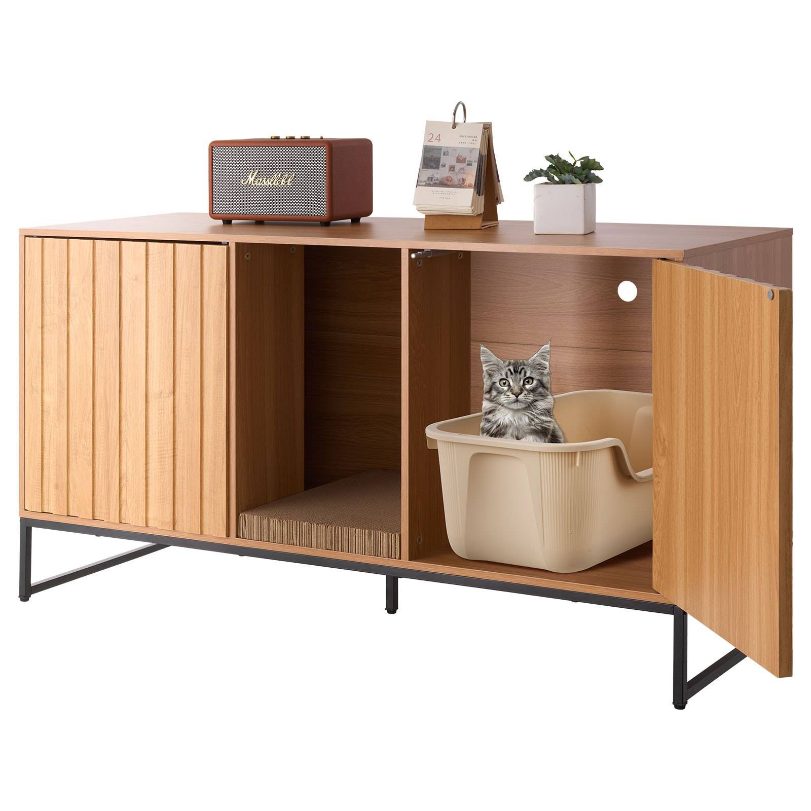 Holzkommode mit offenem Schrank und Haustiernische; eine Katze sitzt in einer beigen Katzentoilette im rechten Fach.