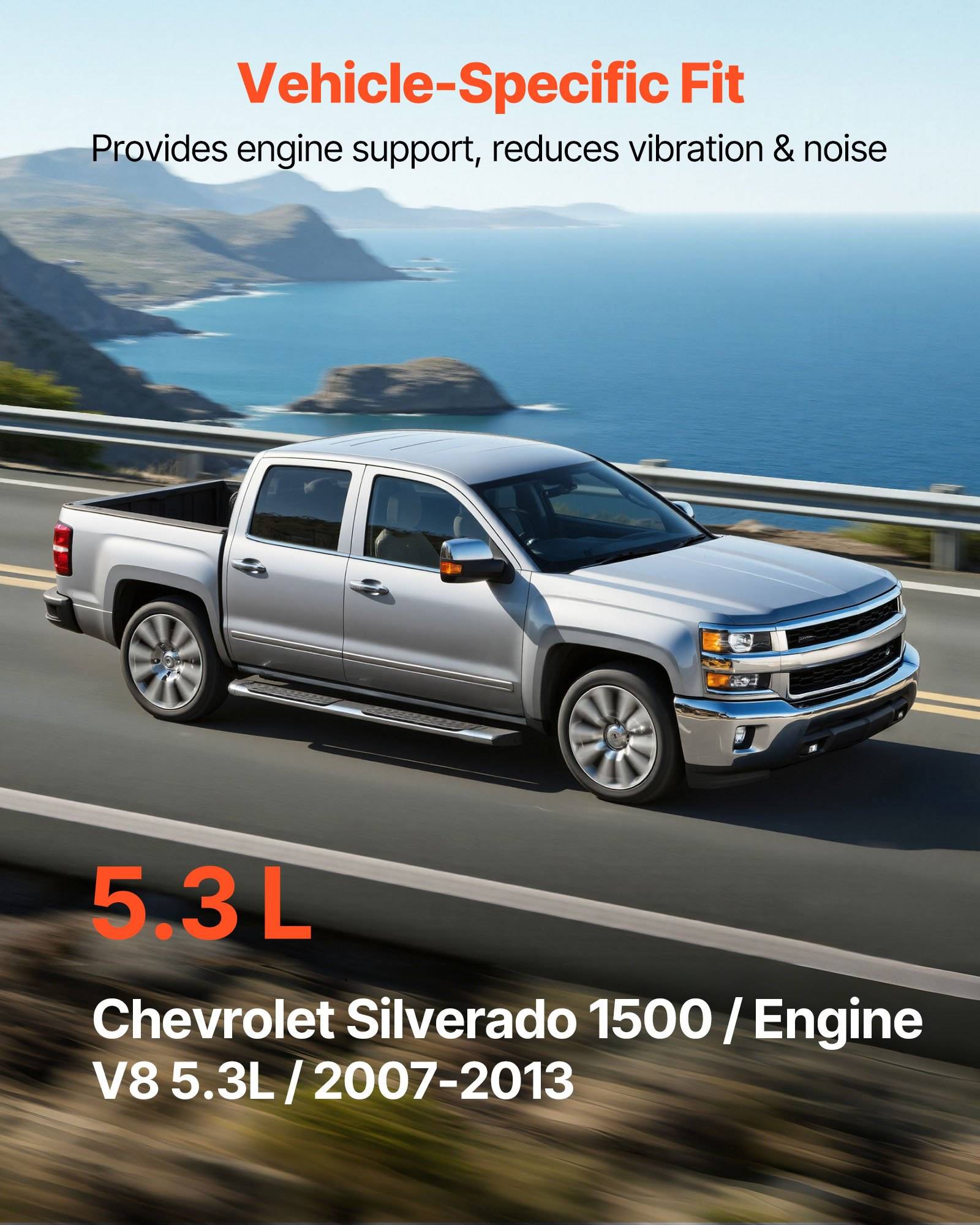 Anzeige für fahrzeugspezifische Motorpassform: silberfarbener Chevrolet Silverado 1500, der auf einer Küstenstraße fährt, beschriftet mit „5.3L" und „Chevrolet Silverado 1500 / Motor V8 5.3L / 2007-2013"".