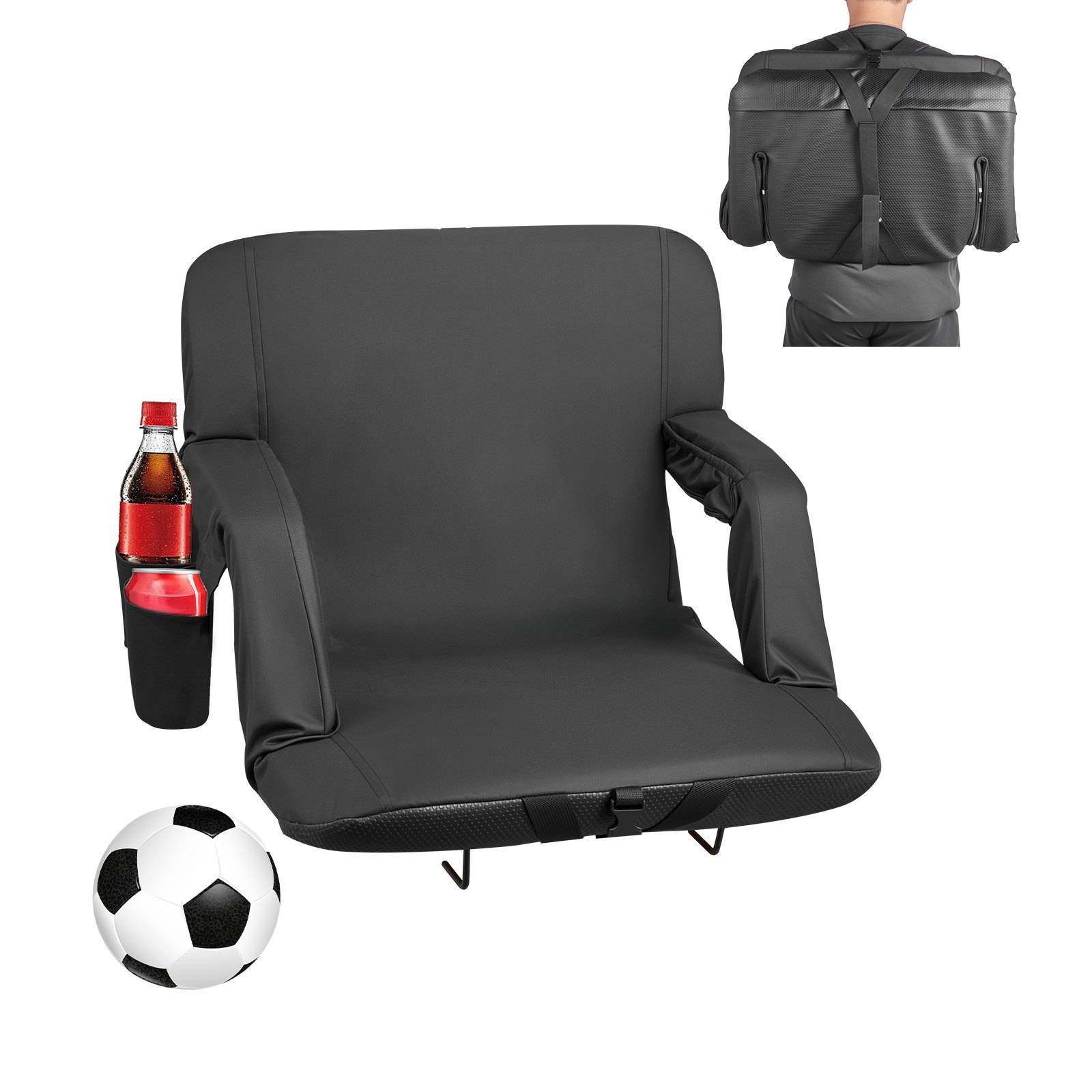 Zusammenklappbares schwarzes Stadionkissens mit Armlehnen, Getränkehalter und Rucksackgurten; die Vergrößerung zeigt es auf dem Rücken einer Person getragen.