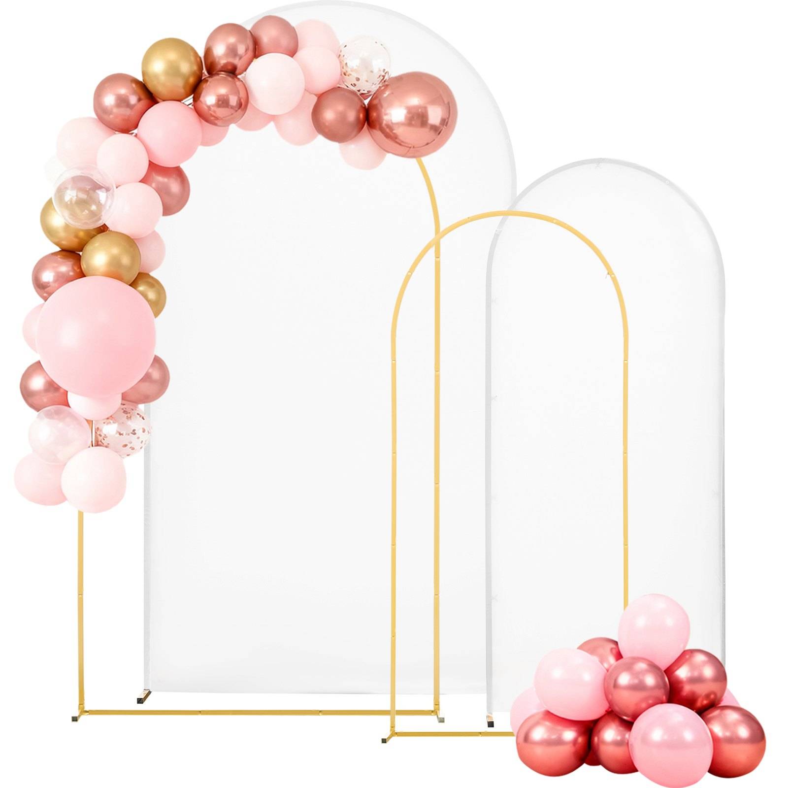 Rosa, Roségold und goldener Ballonbogen und Bodengruppe, die zwei goldene kreisförmige Ständer vor einem weißen Hintergrund rahmen.