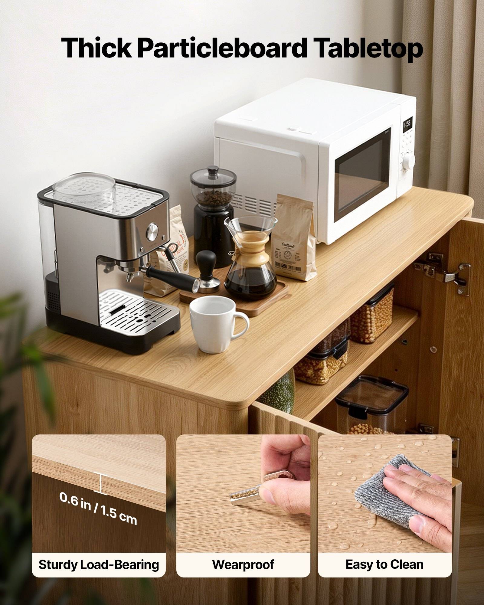 Küchenarbeitsplatz-Szene mit einer dicken Sperrholzplatte, die eine Kaffeemaschine, eine Mikrowelle und Kaffeezubehör trägt, mit Beschriftungen für stabile Tragfähigkeit, Wasserfestigkeit und einfache Reinigung.