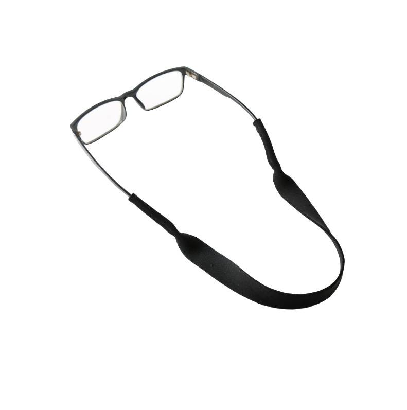 Schwarze Brille mit abnehmbarem Nackenband auf weißem Hintergrund.
