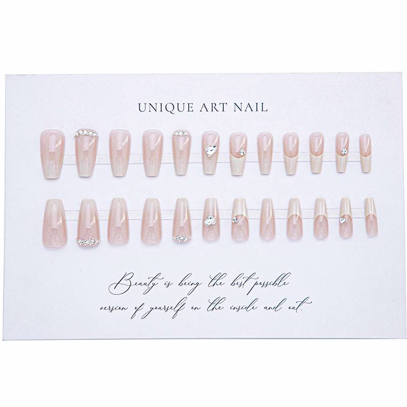 Displaykarte mit dem Titel „UNIQUE ART NAIL