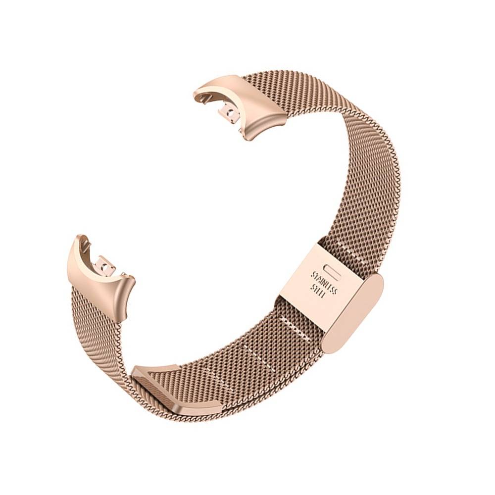 Rosé-Gold-Mesh-Armband mit Verschluss, isoliert auf weißem Hintergrund dargestellt.