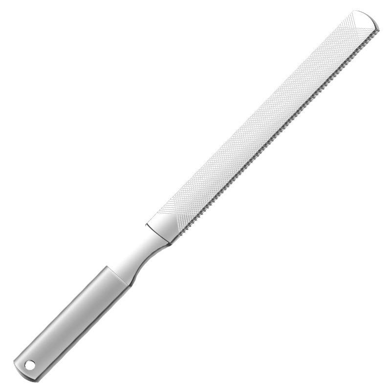 Eine Metallhand-Raspelfeile mit einer langen strukturierten Klinge und Griff, diagonal auf weißem Hintergrund dargestellt.